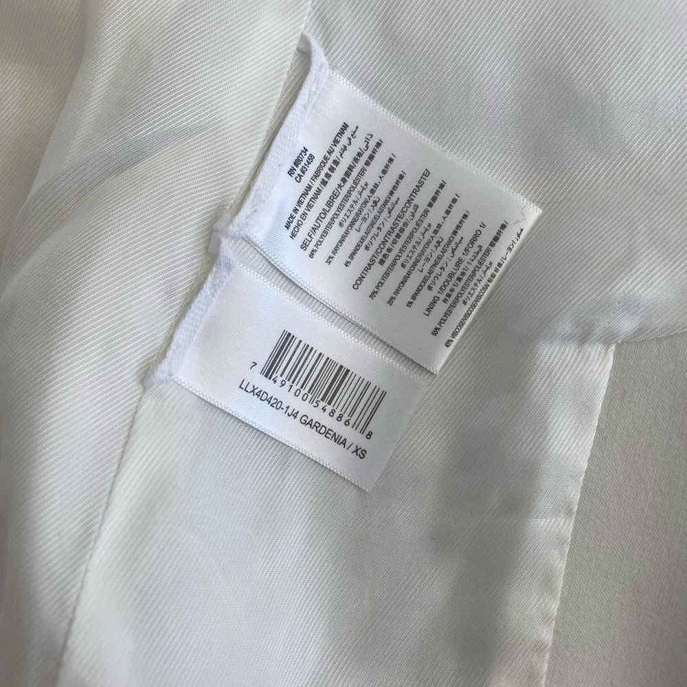 BCBG “Fay” Blazer in Gardenia - Picture 8 of 13